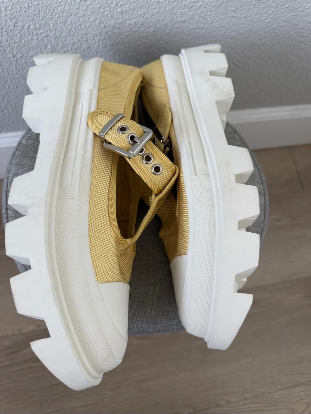 Jeffrey Campbell jeffrey campbell